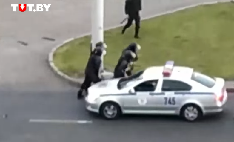 Силовики відзначилися особливою жорстокістю / скріншот відео Силовики відзначилися особливою жорстокістю / скріншот відео