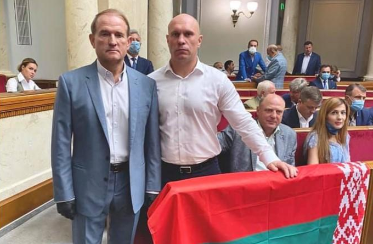 Депутати від ОПЗЖ підтримали Лукашенка / фото Ілля Кива/Facebook Депутати від ОПЗЖ підтримали Лукашенка / фото Ілля Кива/Facebook