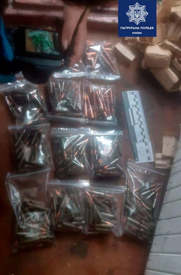 на місце викликали правоохоронців / Патрульна поліція Києва на місце викликали правоохоронців / Патрульна поліція Києва
