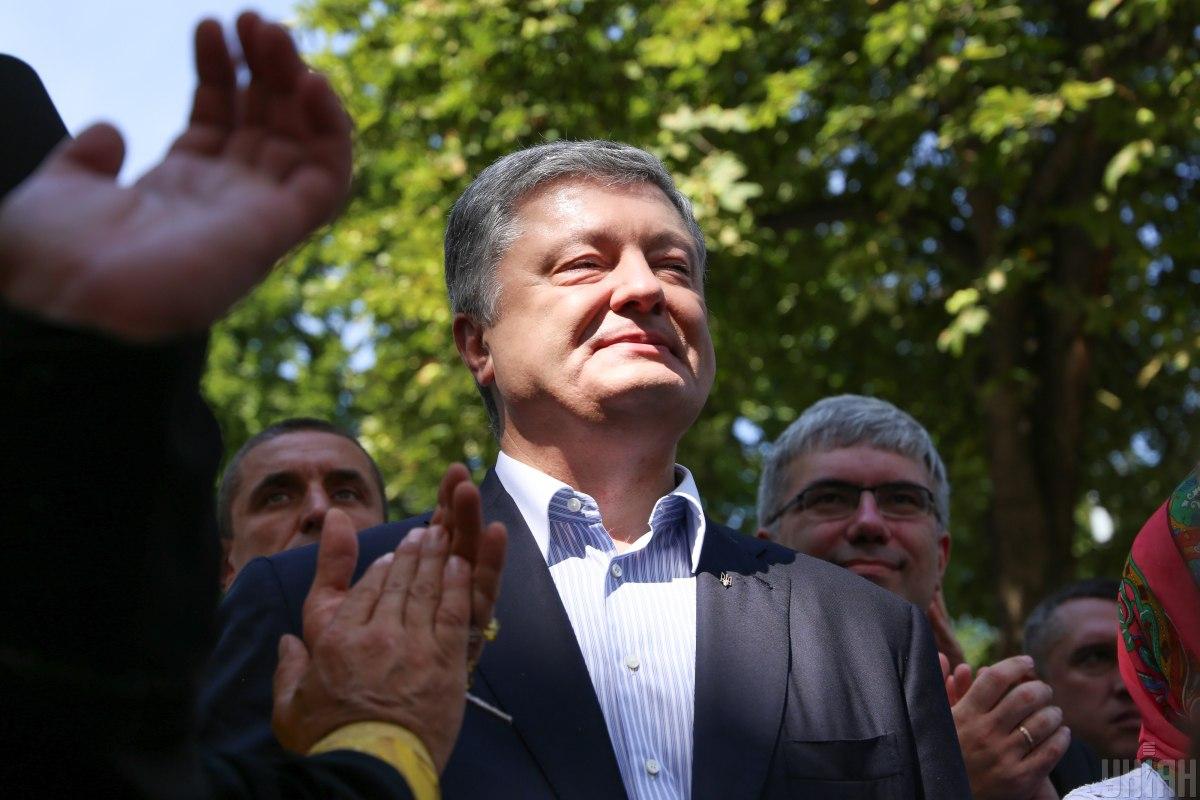 Poroshenko wants to hear people's opinion about the second term / photo from UNIAN