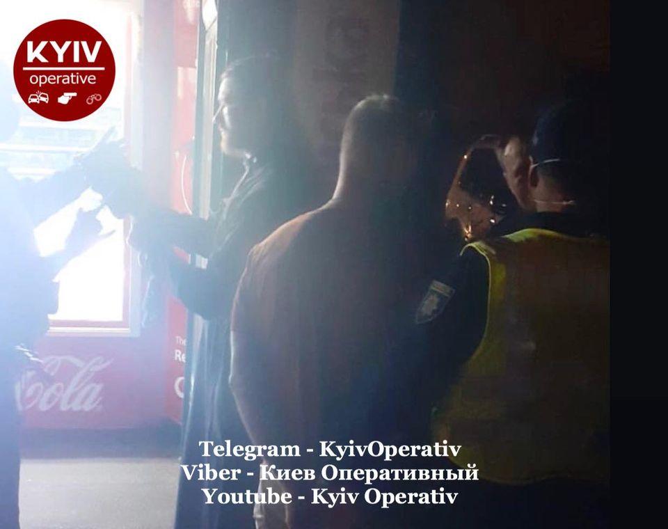 В Киеве пьяная компания избила священника / фото facebook.com/KyivOperativ/