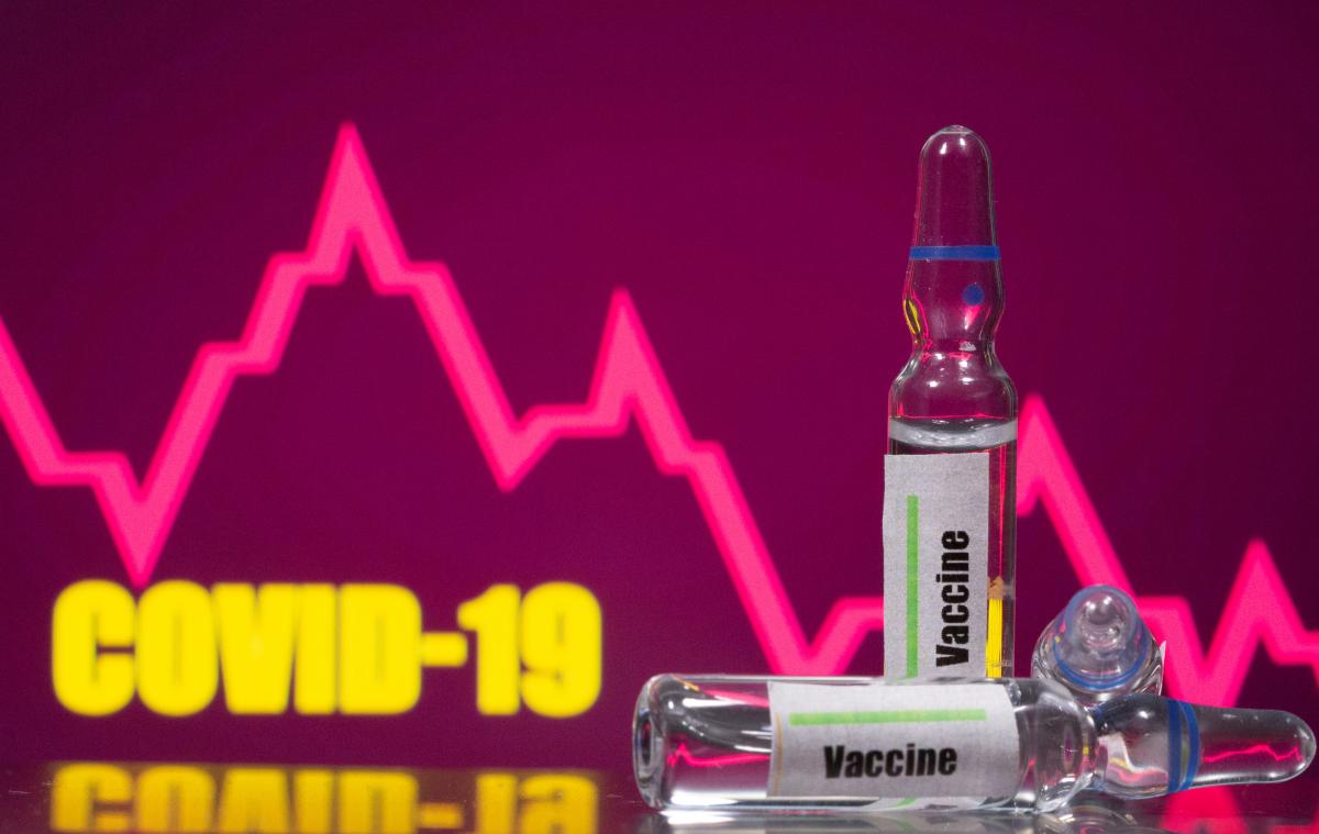 Стало известно, сколько доз вакцины от коронавируса получит Украина / фото REUTERS