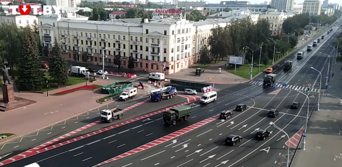В Минск стянули военную технику / Выборы видишь? | TUT.BY В Минск стянули военную технику / Выборы видишь? | TUT.BY