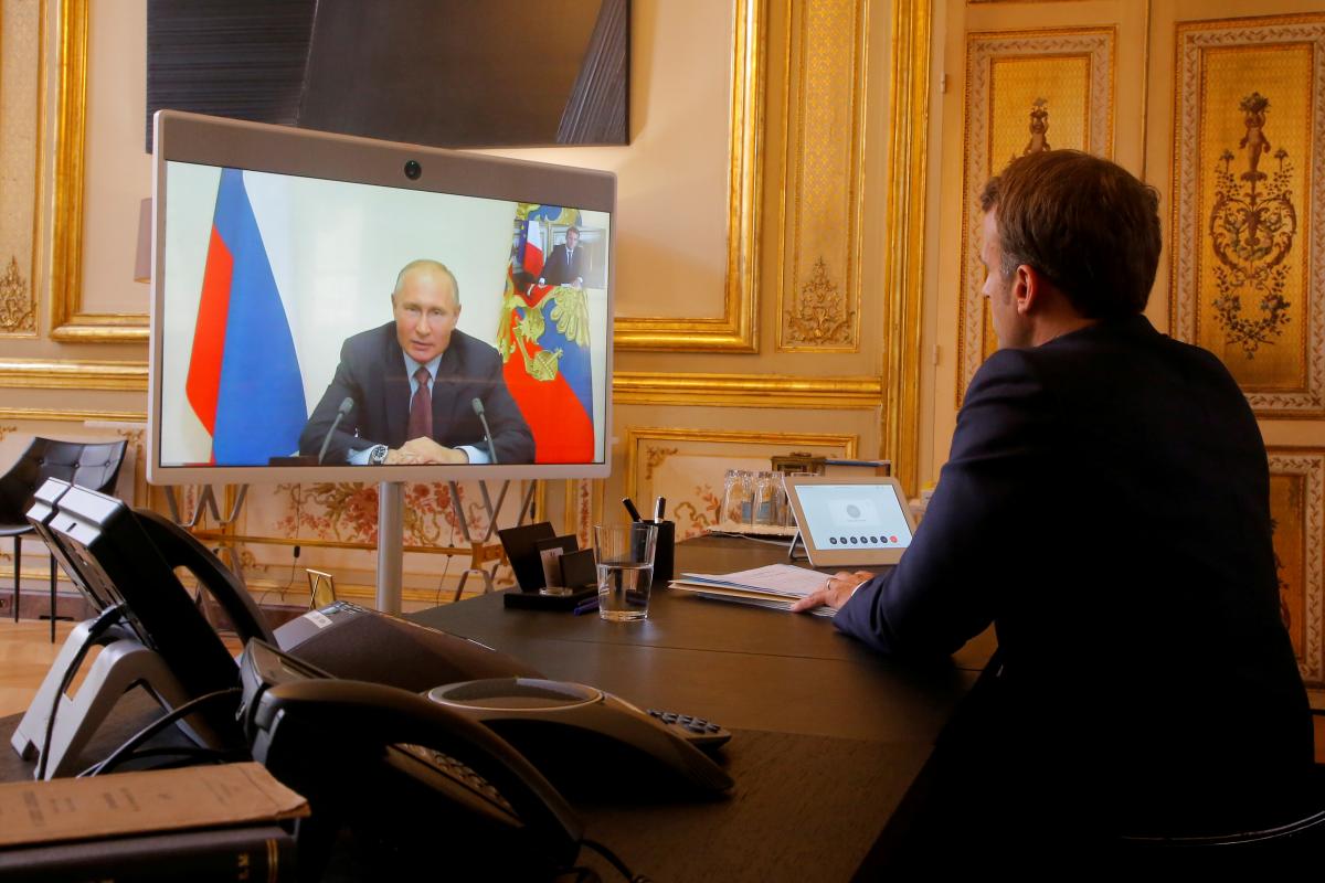 Макрон і Путін обговорили ситуацію на ЗАЕС / фото REUTERS Макрон і Путін обговорили ситуацію на ЗАЕС / фото REUTERS