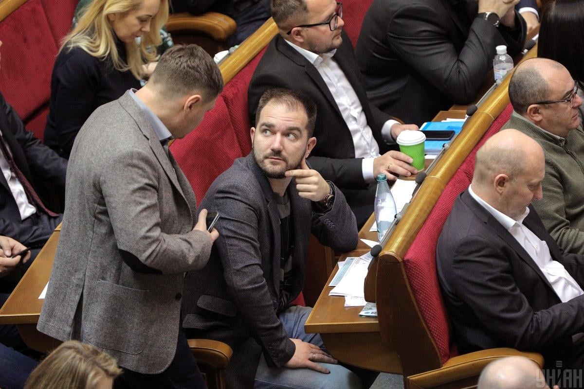 Підозрюваний у хабарництві Юрченко сьогодні прийшов до парламенту / Фото УНІАН, Олександр Кузьмін