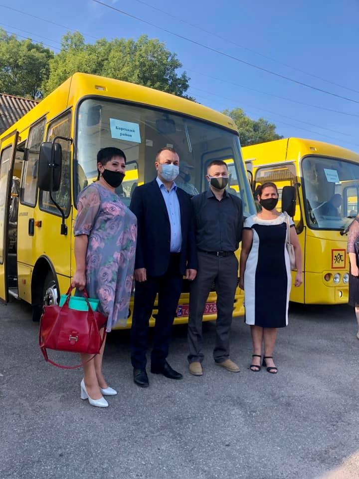 Освітні заклади Вінниччини отримали 25 нових шкільних автобусів Освітні заклади Вінниччини отримали 25 нових шкільних автобусів