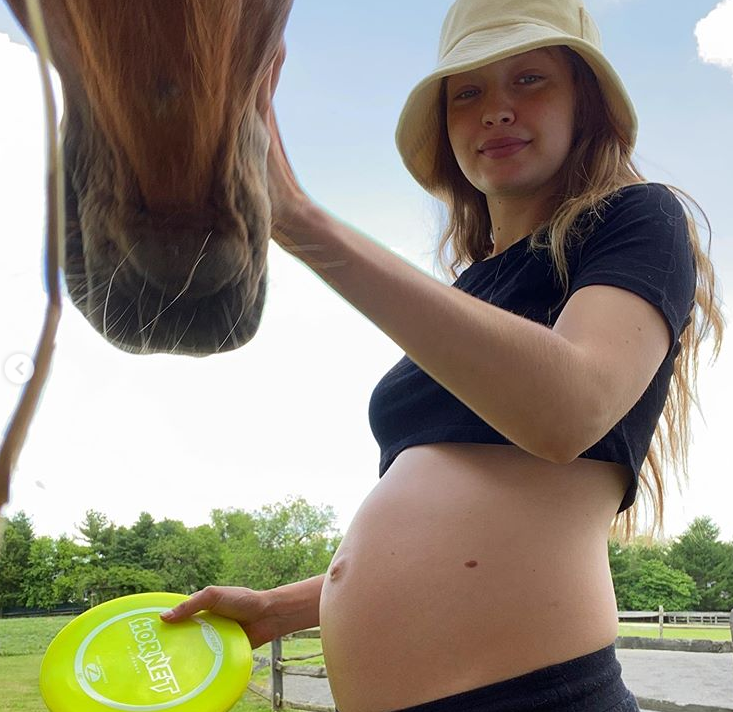 Джіджі Хадід вагітна від свого бойфренда Зейна Маліка \ instagram.com/gigihadid Джіджі Хадід вагітна від свого бойфренда Зейна Маліка \ instagram.com/gigihadid