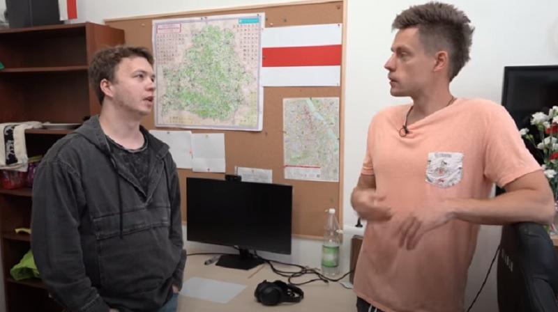 Протасевичу розбили голову під час силового розгону учасників Євромайдану / Скріншот Протасевичу розбили голову під час силового розгону учасників Євромайдану / Скріншот