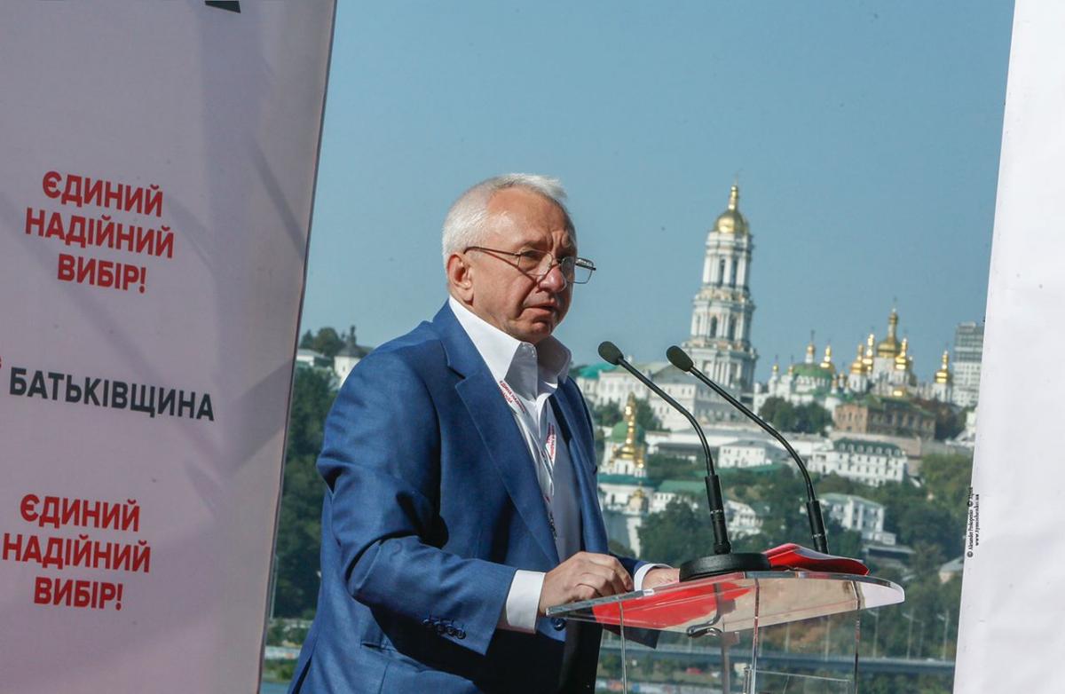 'Батькивщина' официально выдвинула Кучеренко на пост мэра Киева 'Батькивщина' официально выдвинула Кучеренко на пост мэра Киева