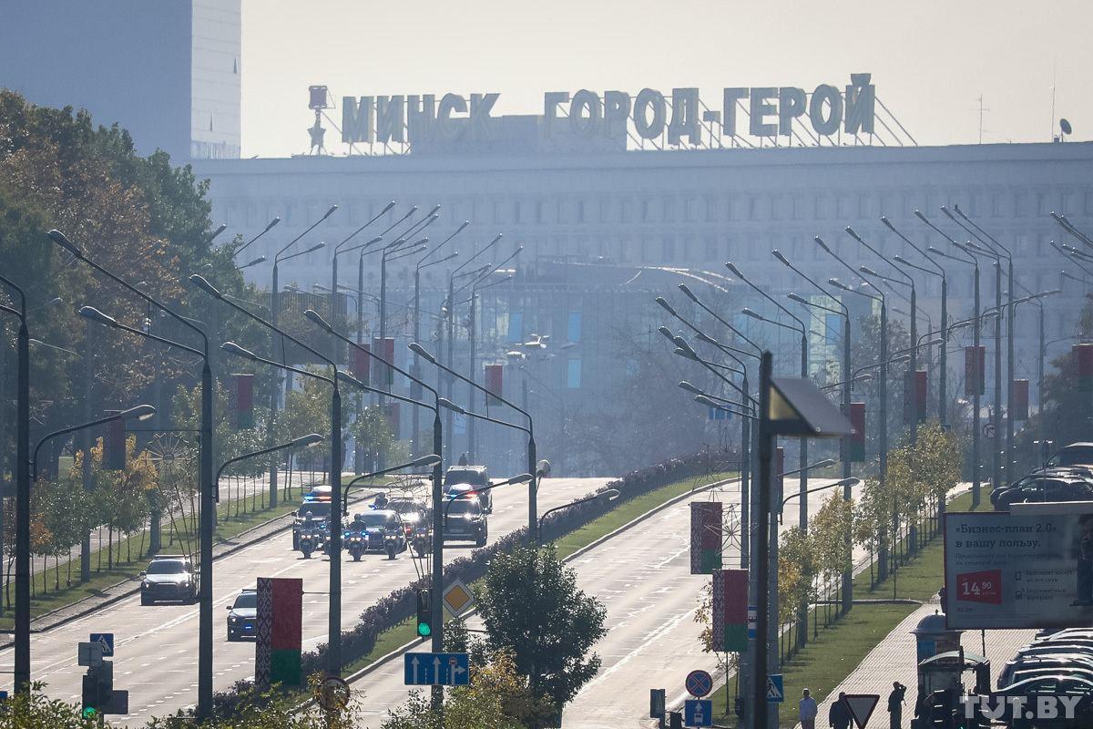 Інавгурація Лукашенка - в центрі Мінська помітили довгий святковий кортеж / TUT.BY Інавгурація Лукашенка - в центрі Мінська помітили довгий святковий кортеж / TUT.BY
