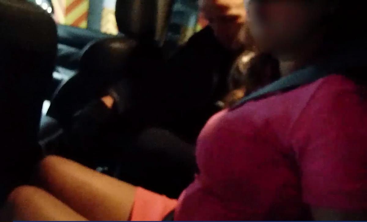 Втікачка заїхала у підземний паркінг, де її наздогнав автопатруль / скріншот з відео