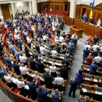 В ОП ответили Кремлю на санкции против Вакарчука и Порошенко: вводите тогда против всех депутатов