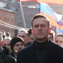 Квартиру отравленного Навального арестовали (видео)