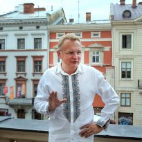 На выборах мэра Львова побеждает Садовой - экзит-пол