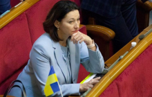 Депутатская группа "Партия "За майбутнє" требует повысить должностные оклады учителей