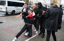 "Чтобы люди могли пройтись": Лукашенко "объяснил" массовые задержания протестующих в Минске