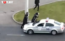 "Схватили за горло и поволокли в автобус": водитель из Минска рассказал о зверствах силовиков (видео)