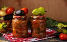 Царская закуска из баклажанов на зиму: 5 потрясающих рецептов