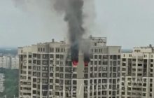 В Киеве загорелся 25-этажный дом (видео)