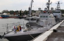 Ukraine Marines get new armored artillery boat (Photo)