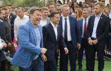"+5% рейтингу": Богдан потролив Зеленського, нагадавши, як той чистив сніг (відео)
