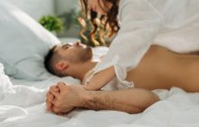 Эксперты пояснили, о чем не стоит говорить с женщиной после секса
