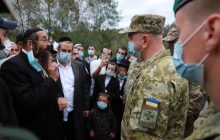 Полторы тысячи хасидов пытаются попасть в Украину из Беларуси на празднование Рош ха-Шана (фото)