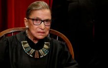 Умерла старейший член Верховного суда США и борец за права женщин Рут Гинзбург (фоторепортаж)