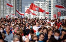 После "инаугурации Лукашенко" белорусы в ярости, на выходных может произойти "что-то грандиозное" - блогер