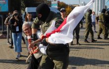 У Білорусі після серії обшуків ліквідували Асоціацію журналістів: названо "причину"