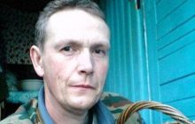 "Голый, пьяный, обернутый в триколор": в РФ депутат собирался покончить с собой после убийства жены (фото)