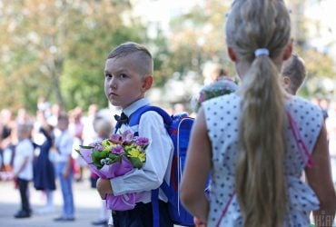 В этом году в школах будет на 62 тысячи меньше первоклассников: нардеп раскрыл причины