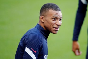 Мбаппе отказал Реалу и продлил контракт с ПСЖ: детали умопомрачительной сделки