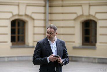 Парад референдумів на окупованих територіях: у Зеленського назвали причину