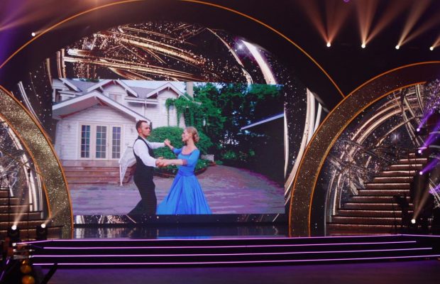 Залишилося п'ять пар: стало відомо, хто залишив "Танці з зірками" після 10-го ефіру (відео)