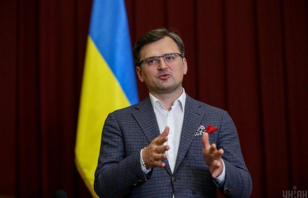 Через антивакцинаторів Євросоюз може виключити Україну з ''зеленого списку" - Кулеба