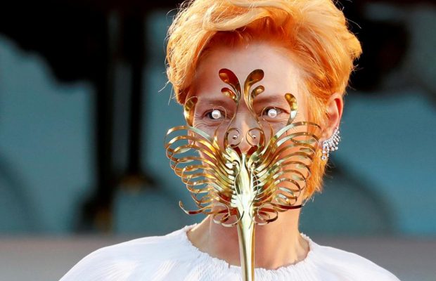 Найкращі образи Венеціанського кінофестивалю: елегантна Кейт Бланшетт і ексцентрична Тільда Суїнтон (фоторепортаж)