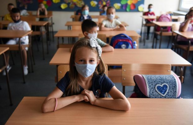 Осінні канікули 2021: коли і скільки будуть відпочивати учні