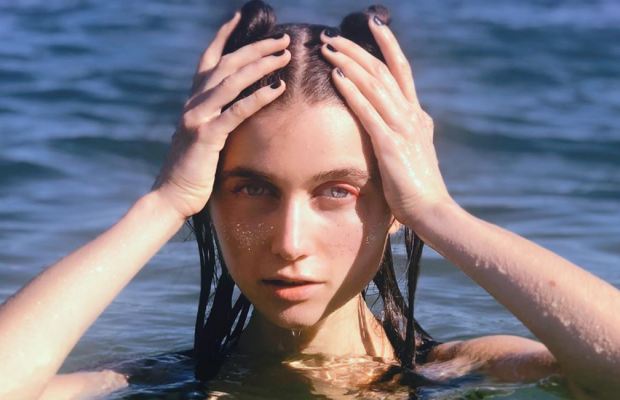 "Без викрутасів": співачка Jerry Heil вразила фанатів щоденним макіяжем (фото)