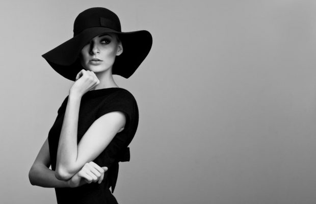 Зібрані варіанти маленької чорної сукні, яка обов'язково повинна у вас бути