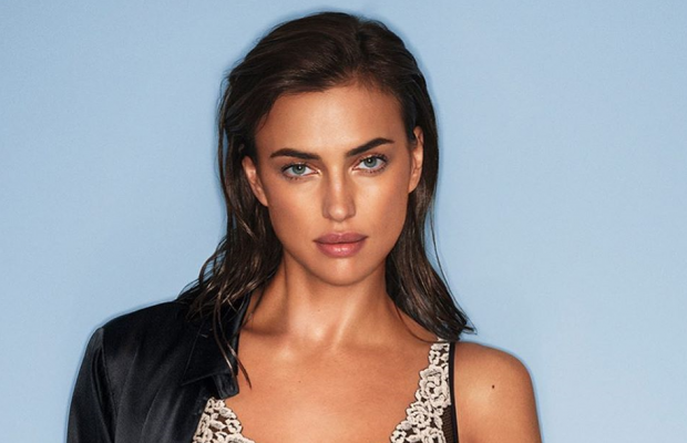 Супермодель Ірина Шейк похизувалася грудьми в сексуальному бікіні