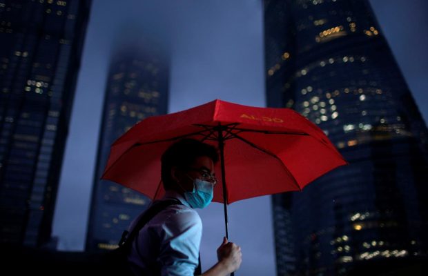 В стиле киберпанк: фотограф показал атмосферный дождливый Шанхай (фоторепортаж)