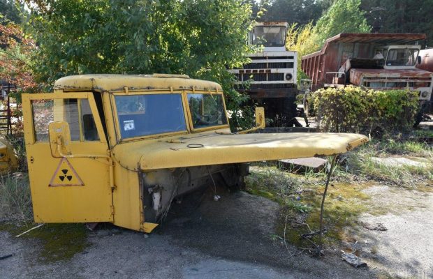 Осень в городе-призраке: туристы не теряют интерес к Припяти (фоторепортаж)