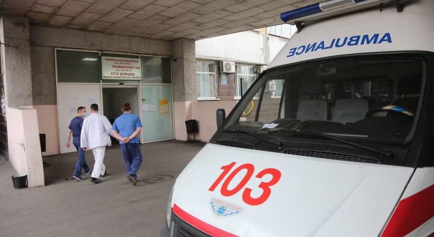 Массовое отравление в ресторанах Харькова: госпитализированных уже около 80