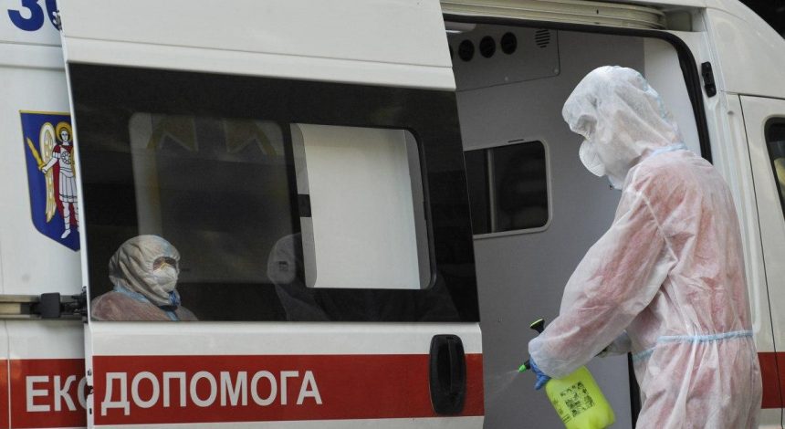 В Украине пересмотрели "цветные" зоны карантина: карта