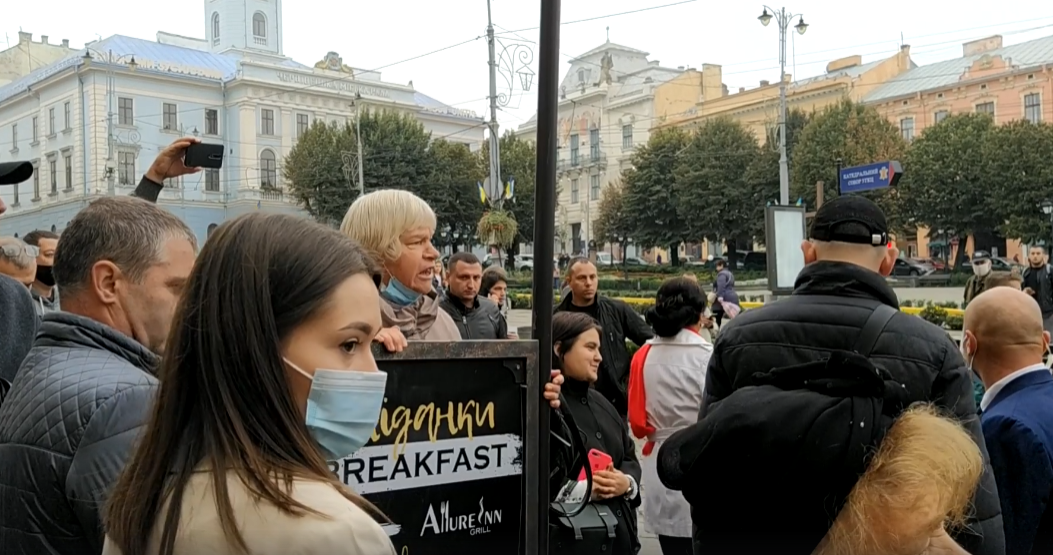 The incident took place in the center of Chernivtsi / video screenshot