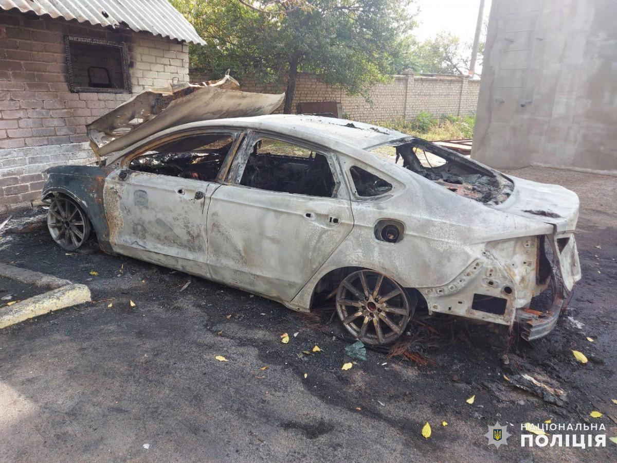 У Миколаєві активісту спалили авто / фото facebook.com/UA.National.Police.Nikolaev У Миколаєві активісту спалили авто / фото facebook.com/UA.National.Police.Nikolaev