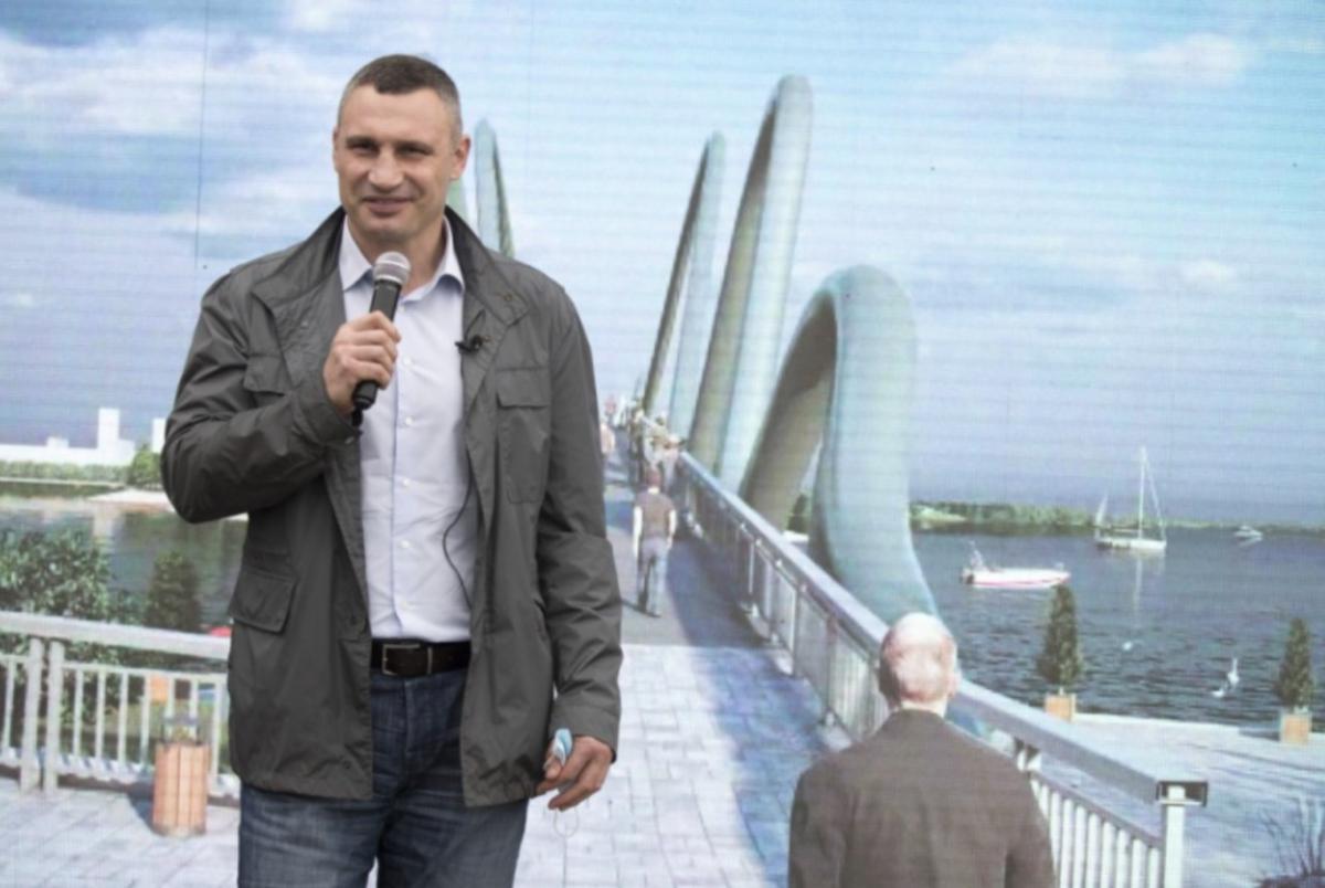 Новый пешеходный мост соединит Оболонскую набережную с островом 'Оболонский' - Кличко Новый пешеходный мост соединит Оболонскую набережную с островом 'Оболонский' - Кличко
