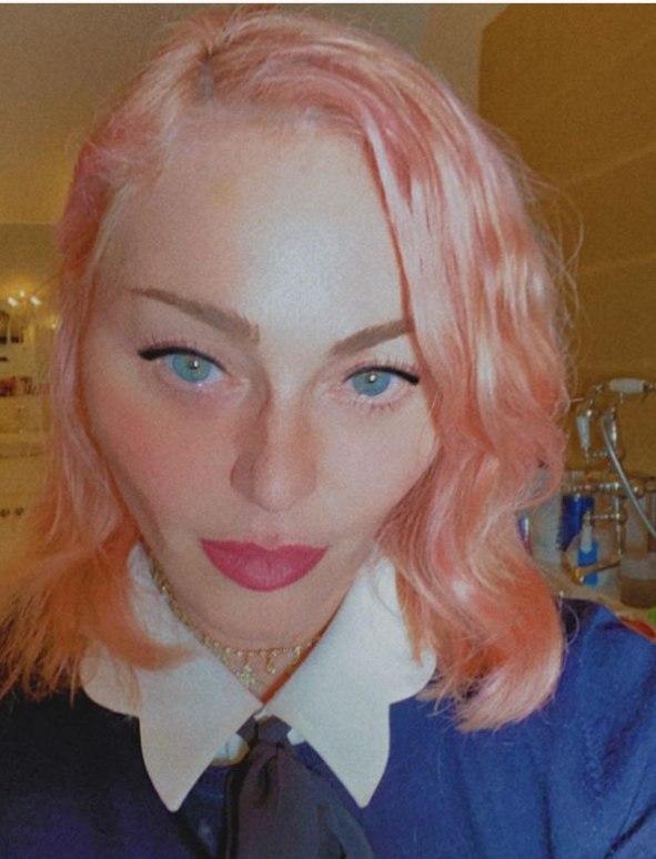 Новая прическа Мадонны / фото instagram.com/madonna Новая прическа Мадонны / фото instagram.com/madonna