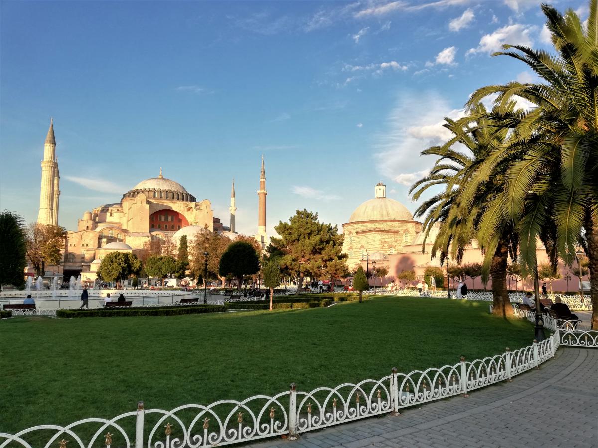 Туреччина до літа продовжила вимогу про негативний результат тесту на СOVID-19 для туристів